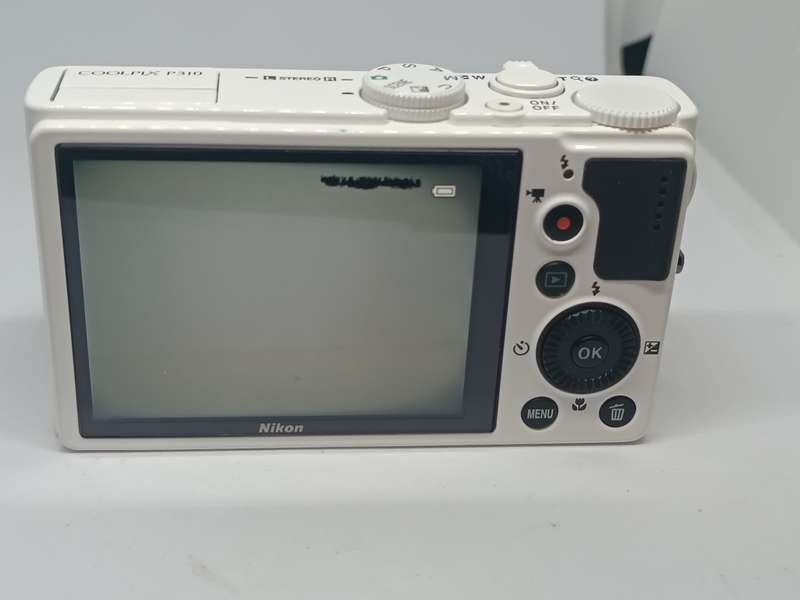 Nikon Coolpix P310 (No Battery) - 16.1MP - 4.2x Zoom - Digital Camera