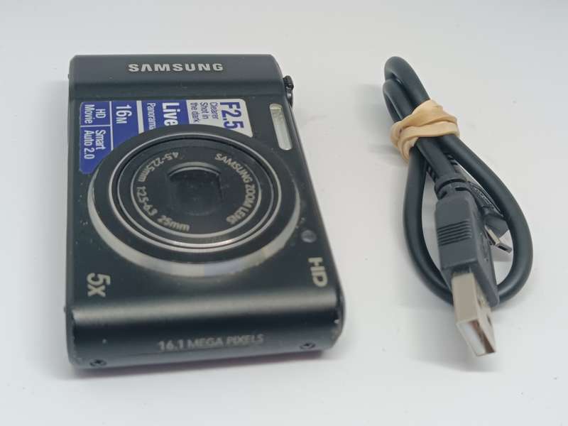 Samsung ST66 - 16MP - 5x Zoom - Digital Camera