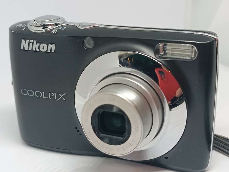 Nikon L22 - 12MP - 3.6x Zoom - Digital Camera