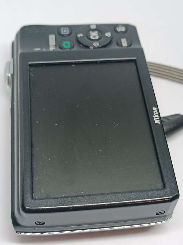 Nikon L22 - 12MP - 3.6x Zoom - Digital Camera
