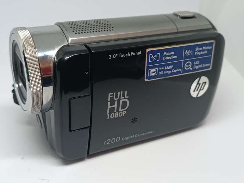 HP T200 - HD Camcorder - 5MP - 16x Digital Zoom