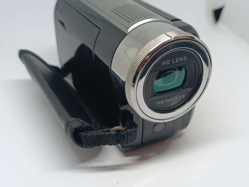 HP T200 - HD Camcorder - 5MP - 16x Digital Zoom