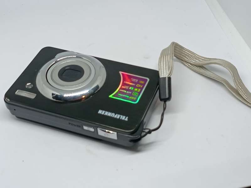 Telefunken Camera 8MP TDSO-8MPB - 8MP - 3x Zoom - Digital Camera