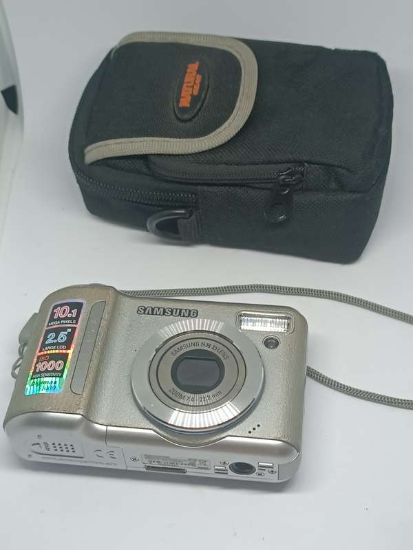 Samsung S1000 - 10.1MP - 3x Zoom - Digital Camera