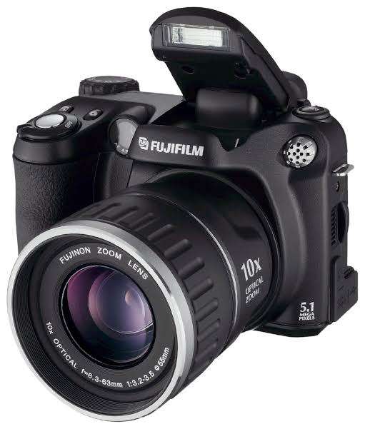 Fujifilm Finepix S5600 - 5.1MP - 10x Zoom - Digital Camera