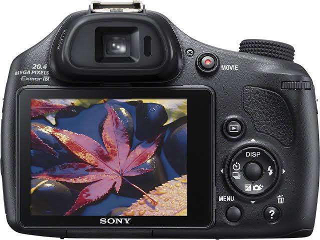 Sony Cyber-Shot DSC H400 - 20.1MP - 63x Zoom - Digital Camera