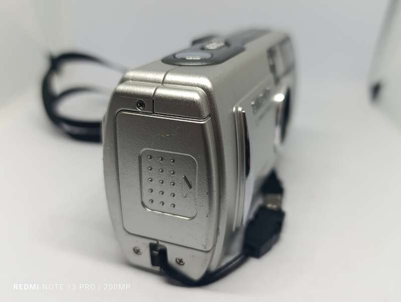 Samsung Digimax 101 - 1.3MP - Digital Camera