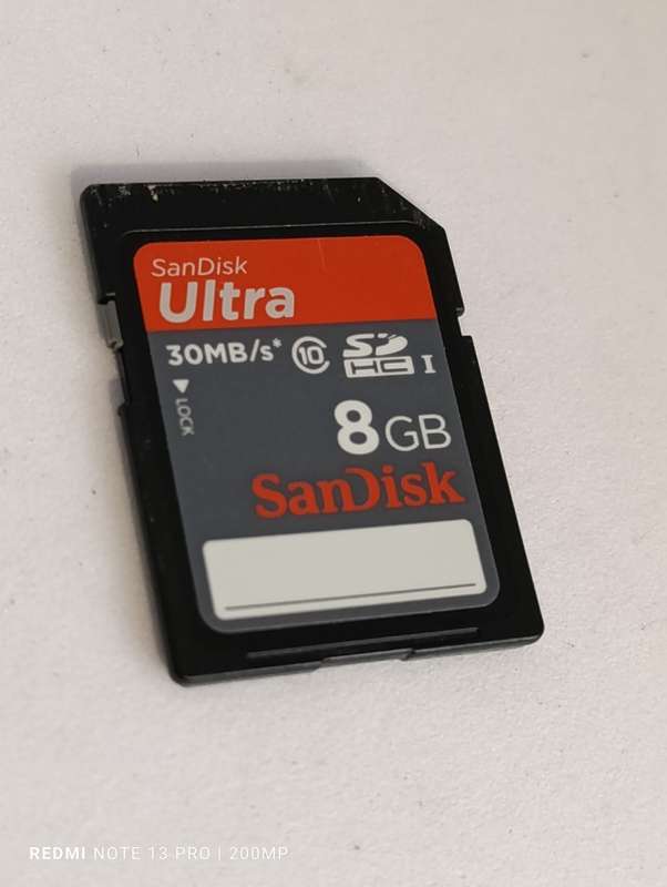 SanDisk Ultra 8GB SDHC 30MB/S