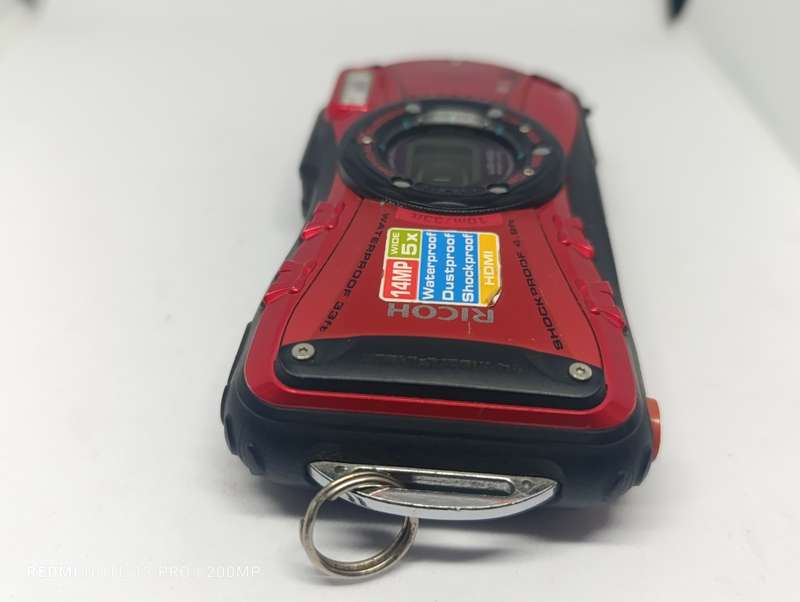 Ricoh WG-20 - 14MP - 5x Zoom - Waterproof Digital Camera