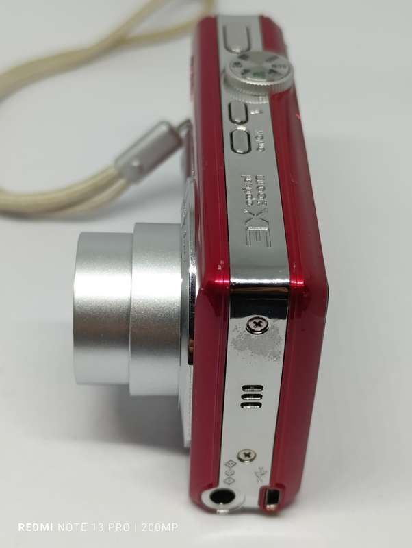 Kodak EasyShare MD1063 - 10.3MP - 3x Zoom - Digital Camera
