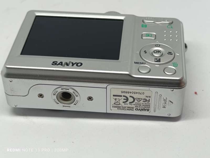 Sanyo VPC - S600EX - 6MP - 4x Zoom - Digital Camera
