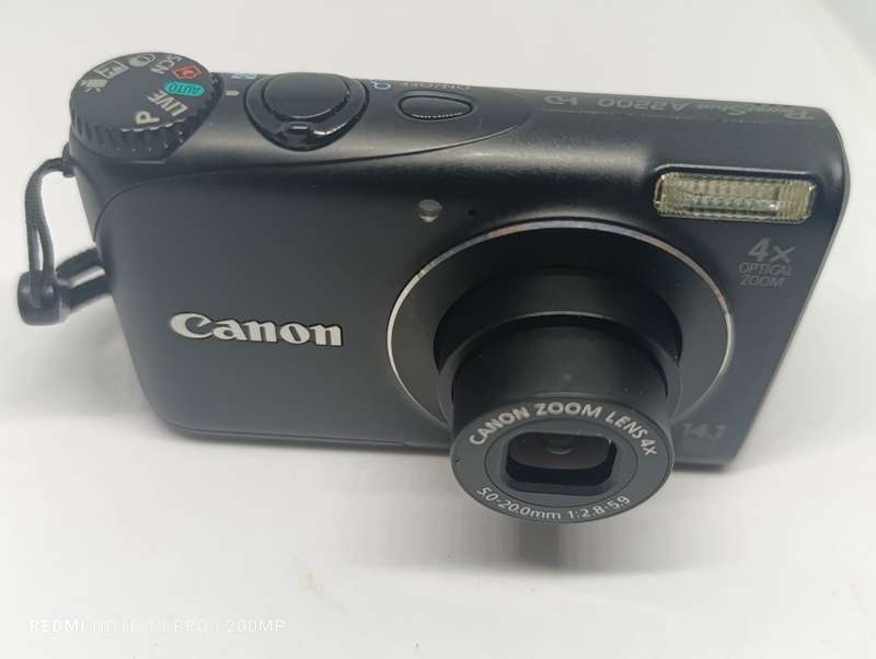 Canon PowerShot A2200 - 14.1MP - 4x Zoom - Digital Camera