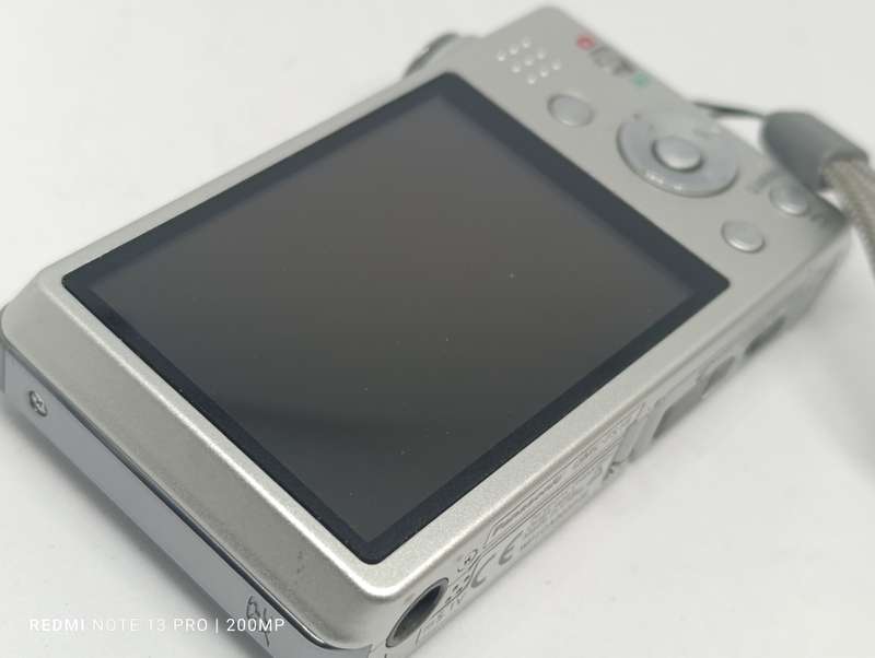 Panasonic Lumix DMC-FS18- 16.1MP - 4x Zoom - Digital Camera