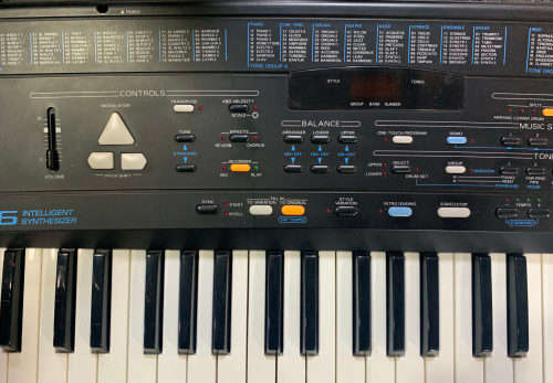 Roland E-16 Keyboard