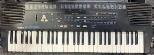 Roland E-16 Keyboard