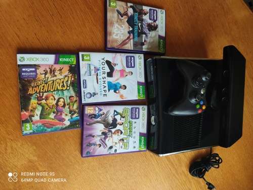 XBOX 360 S 250GB + KINECT + 4 GAMES