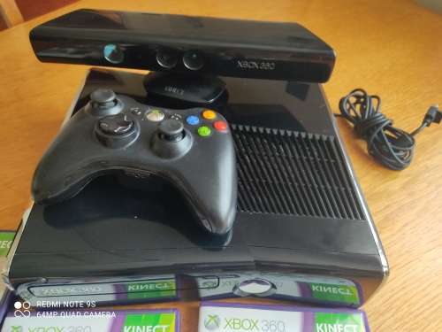 XBOX 360 S 250GB + KINECT + 4 GAMES
