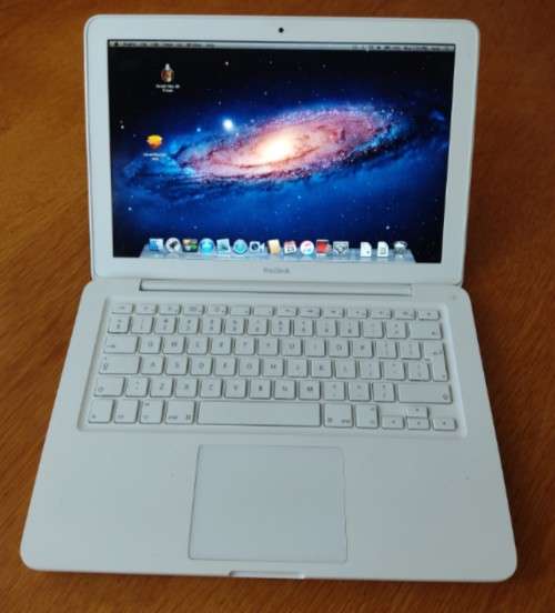 APPLE MACBOOK 13 INCH