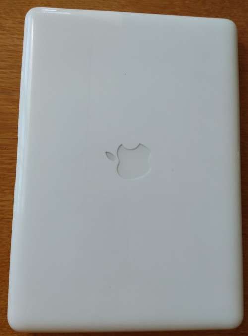 APPLE MACBOOK 13 INCH