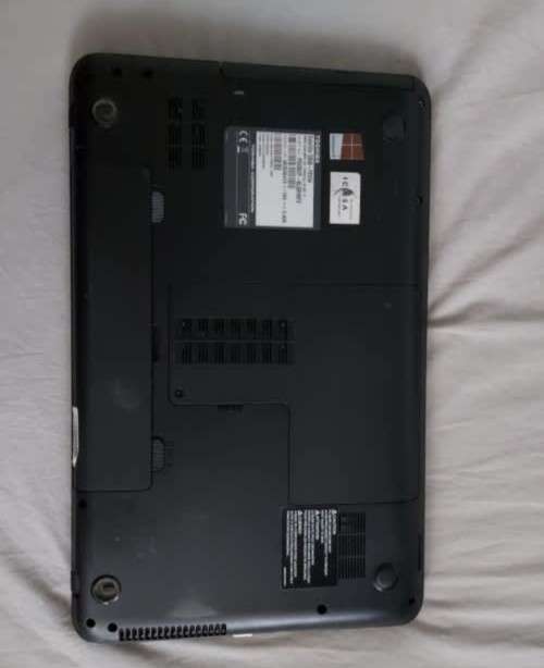 Toshiba C850 Laptop