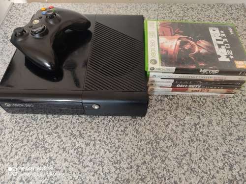 XBOX 360 SLIM + GAMES