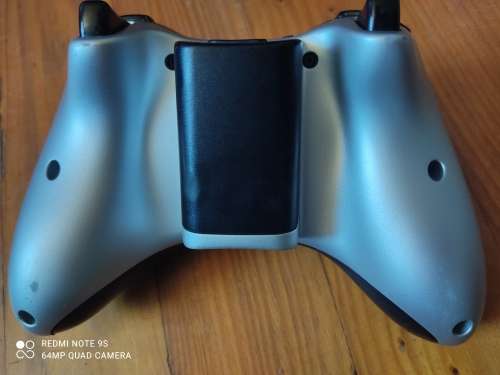 XBOX 360 WIRELESS CONTROLLER