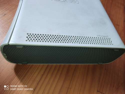 XBOX 360 CONSOLE ONLY, WORKING CONDITION. PLEASE READ.