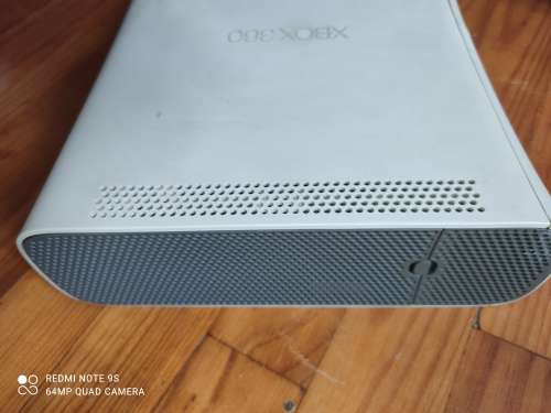 XBOX 360 CONSOLE ONLY, WORKING CONDITION. PLEASE READ.