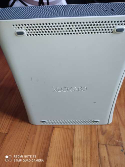 XBOX 360 CONSOLE ONLY, WORKING CONDITION. PLEASE READ.