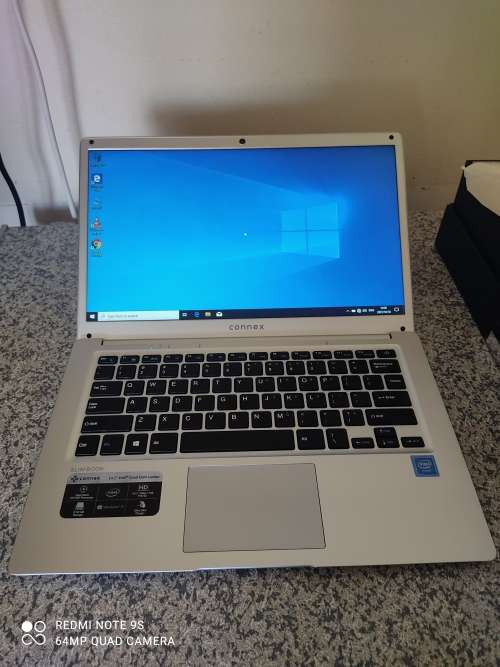CONNEX LAPTOP (LIKE NEW)