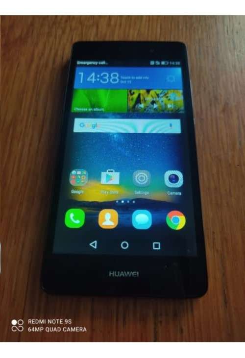 HUAWEI P8