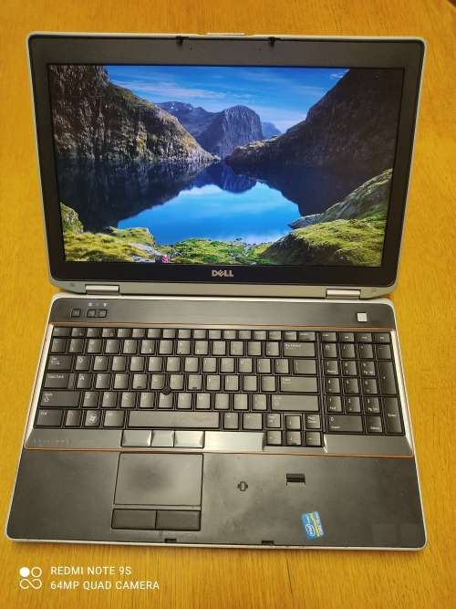 Dell latitude E6520 10GB Ram i5 processor 2.6GHz
