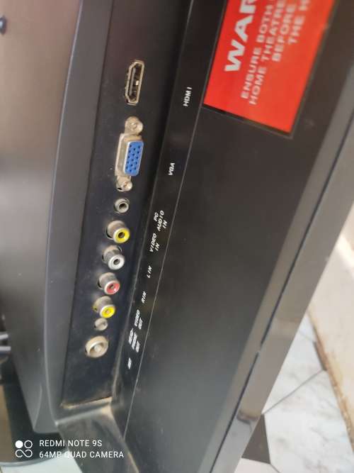 22` Telefunken TV + remote