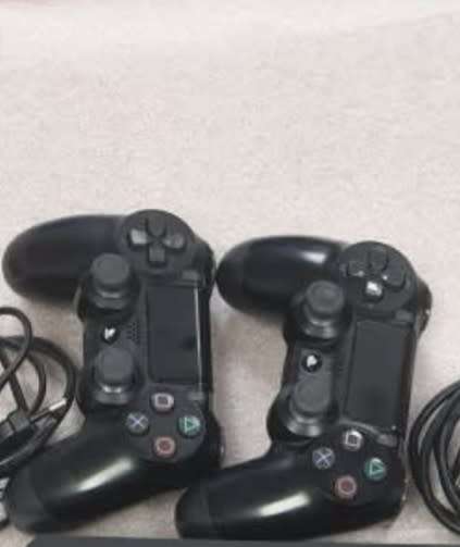 2 X Ps4 Controllers