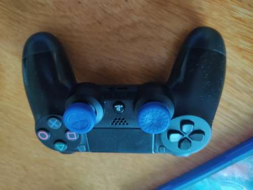 Ps4 controller + double charging dock