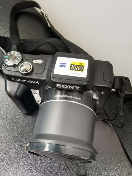 Sony Dsc-H10 Digital Camera