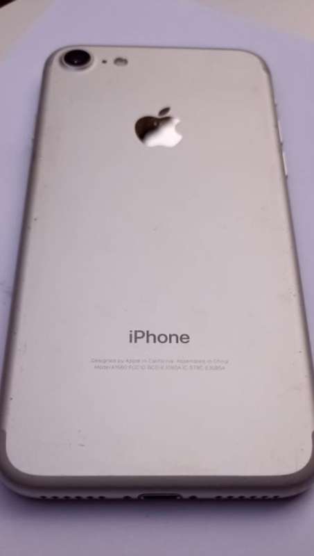 iPhone 7 - 32GB