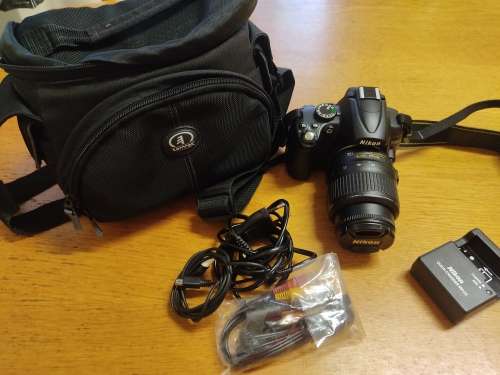 Nikon D5000