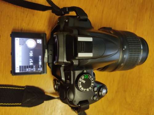 Nikon D5000