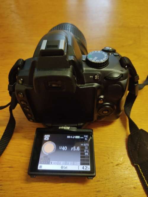 Nikon D5000