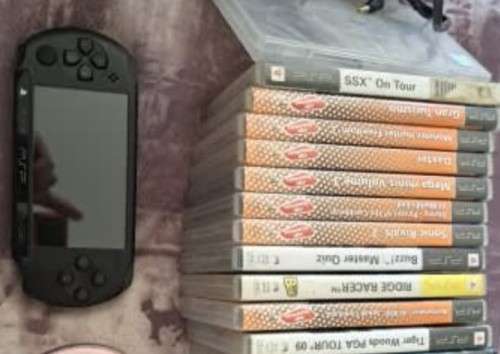 Sony Playstation Portable + 12 Games