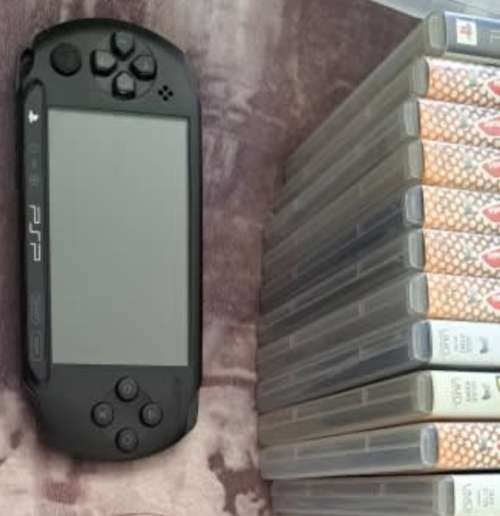 Sony Playstation Portable + 12 Games