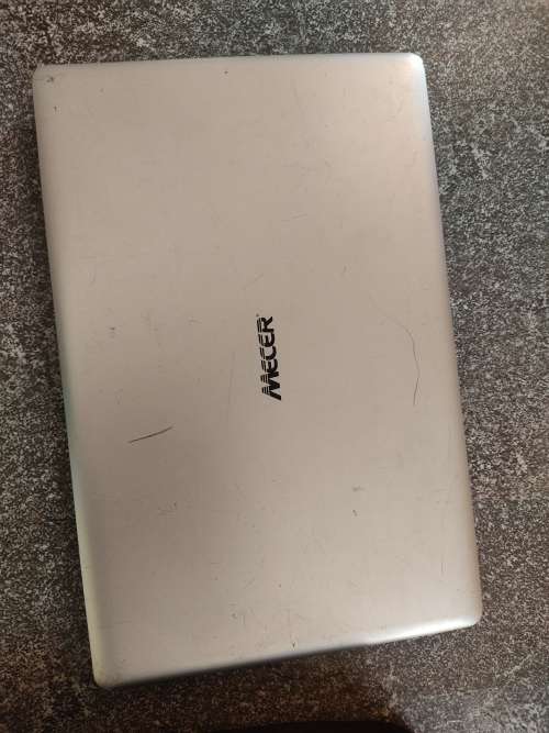 Mecer Z140C - Laptop + Bag