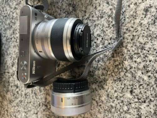 Nikon 1 J2 - Mirrorless Digital Camera