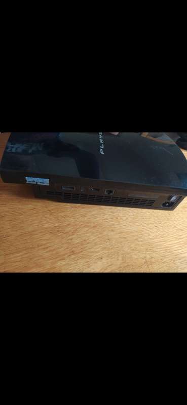 PS3 CONSOLE PLEASE READ