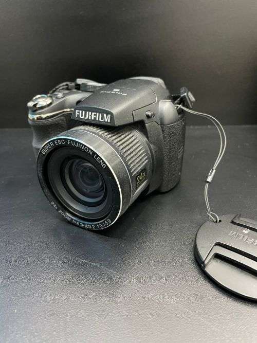 Fujifilm Finepix S3200