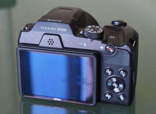 Nikon B500