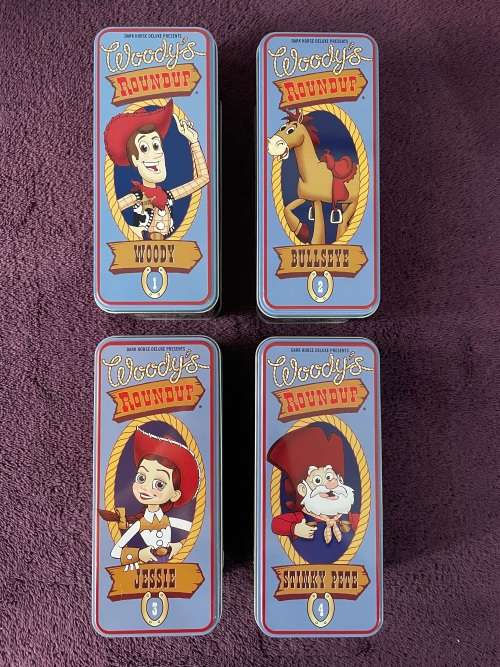 Dark Horse Deluxe Toy Story: Woody`s Roundup Statues Limited Edition - - Full Collection