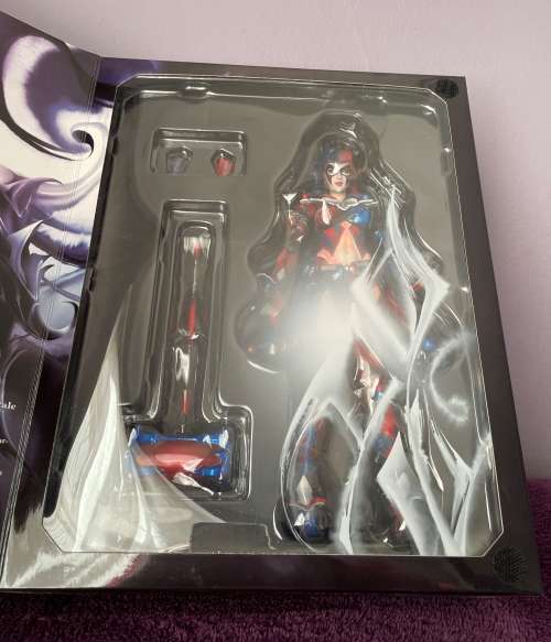 Harley Quinn No.13 - Square Enix DC Comics - Variant Play Arts Kai Action Figure