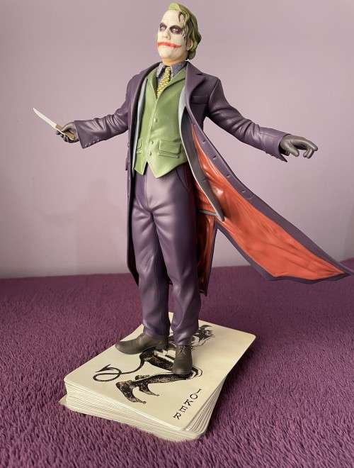 Heath Ledger Joker Statue Dark Knight sculpted by Kolby Jukes DC Direct Limited Edition 4918/6000